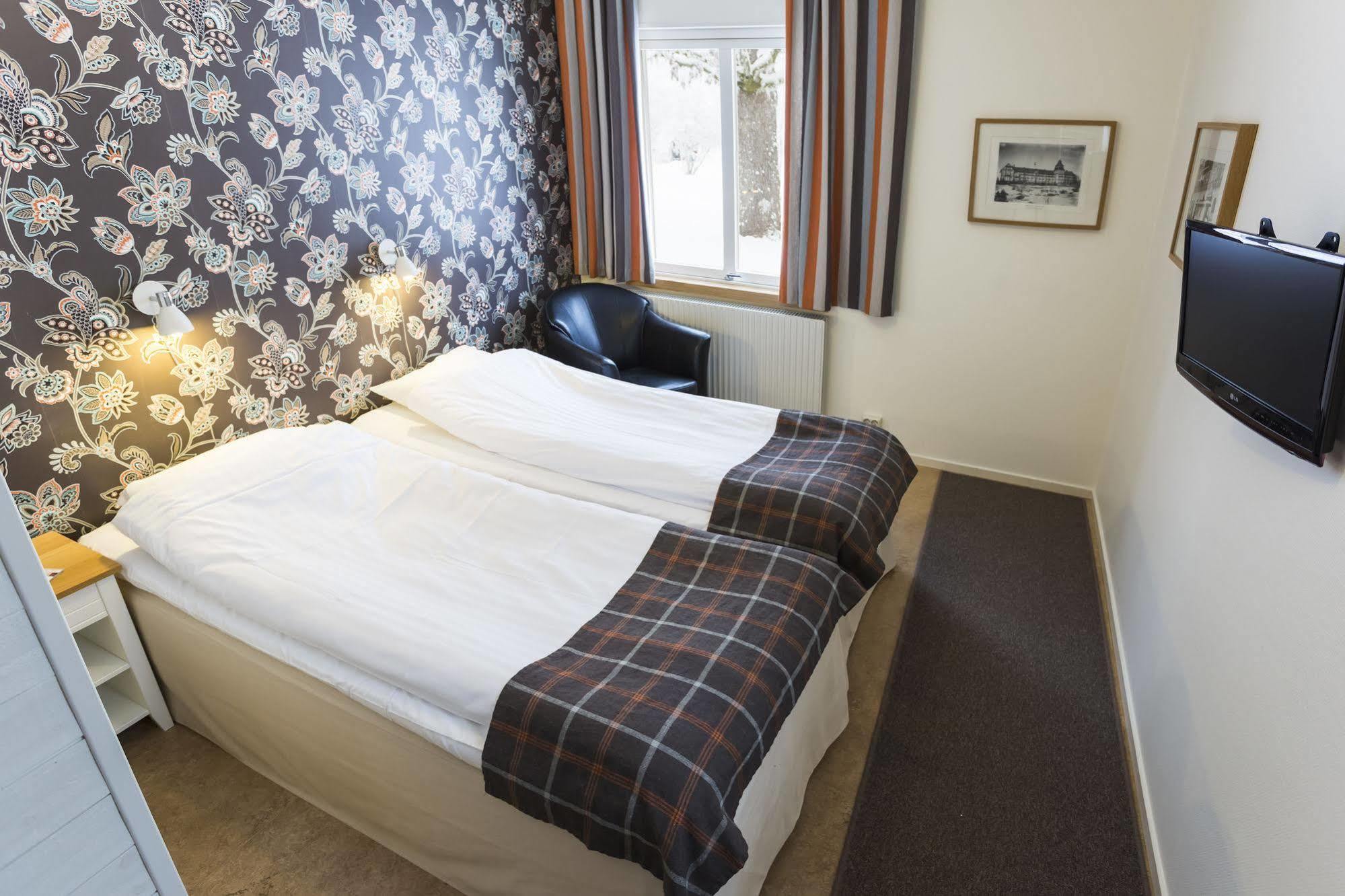 Hotell Lassalyckan Ulricehamn Exterior foto
